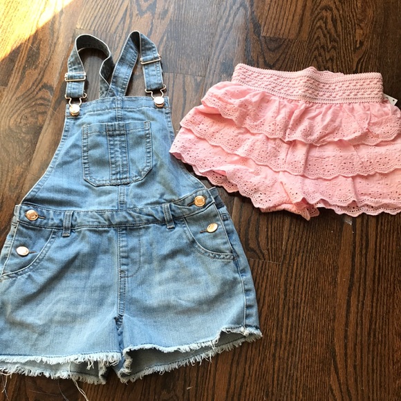 Size 7-8 overalls and lace ruffle shorts - Picture 1 of 1